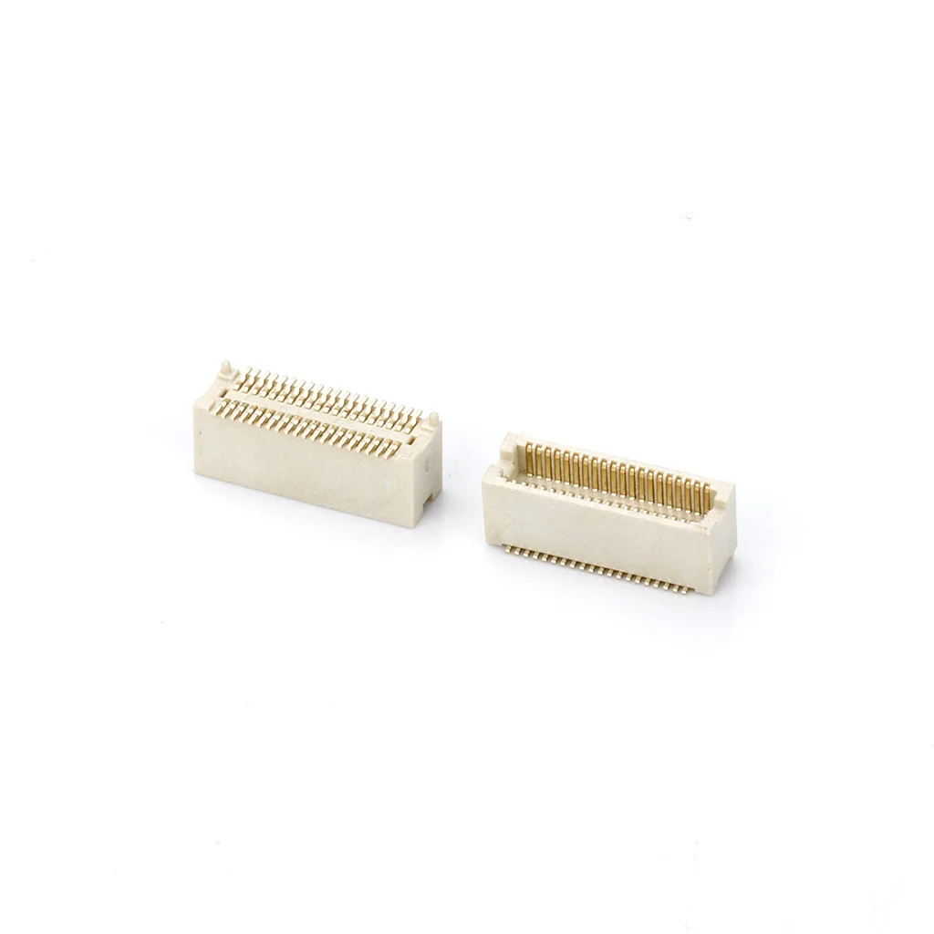 Double-row BTB connectors (male/female) with a spacing of 0.5 mm are used for PCB connection.