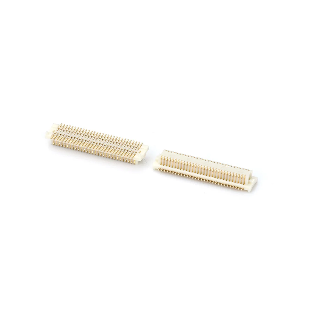 Double-row BTB connectors (male/female) with a spacing of 0.5 mm are used for PCB connection.