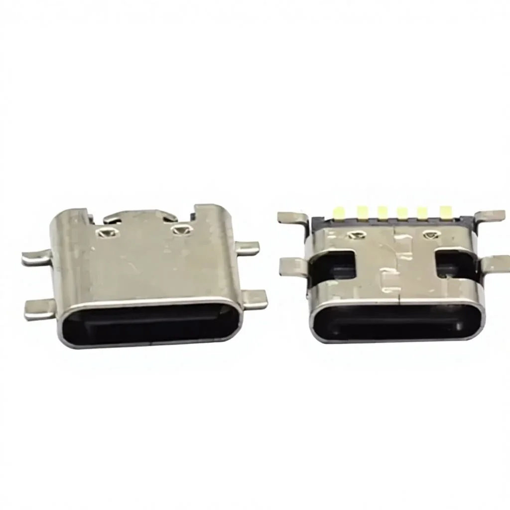 USB Type-C(6-pin) interface for charging and audio, UAV interface, and radio interface.